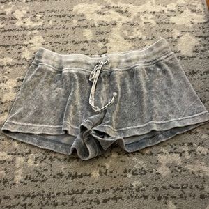 Great hard tail shorts XL